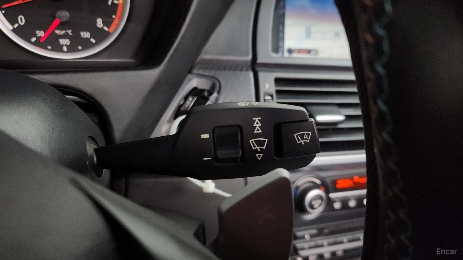 BMW X6 M* КОЖА* ПОДГРЕВ* ОБДУХВАНЕ* HEADUP* LANE ASS, снимка 12 - Автомобили и джипове - 55425394