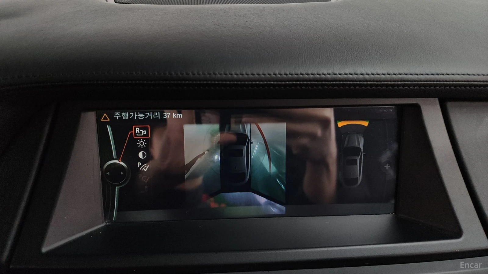 BMW X6 M* КОЖА* ПОДГРЕВ* ОБДУХВАНЕ* HEADUP* LANE ASS, снимка 14 - Автомобили и джипове - 55425394