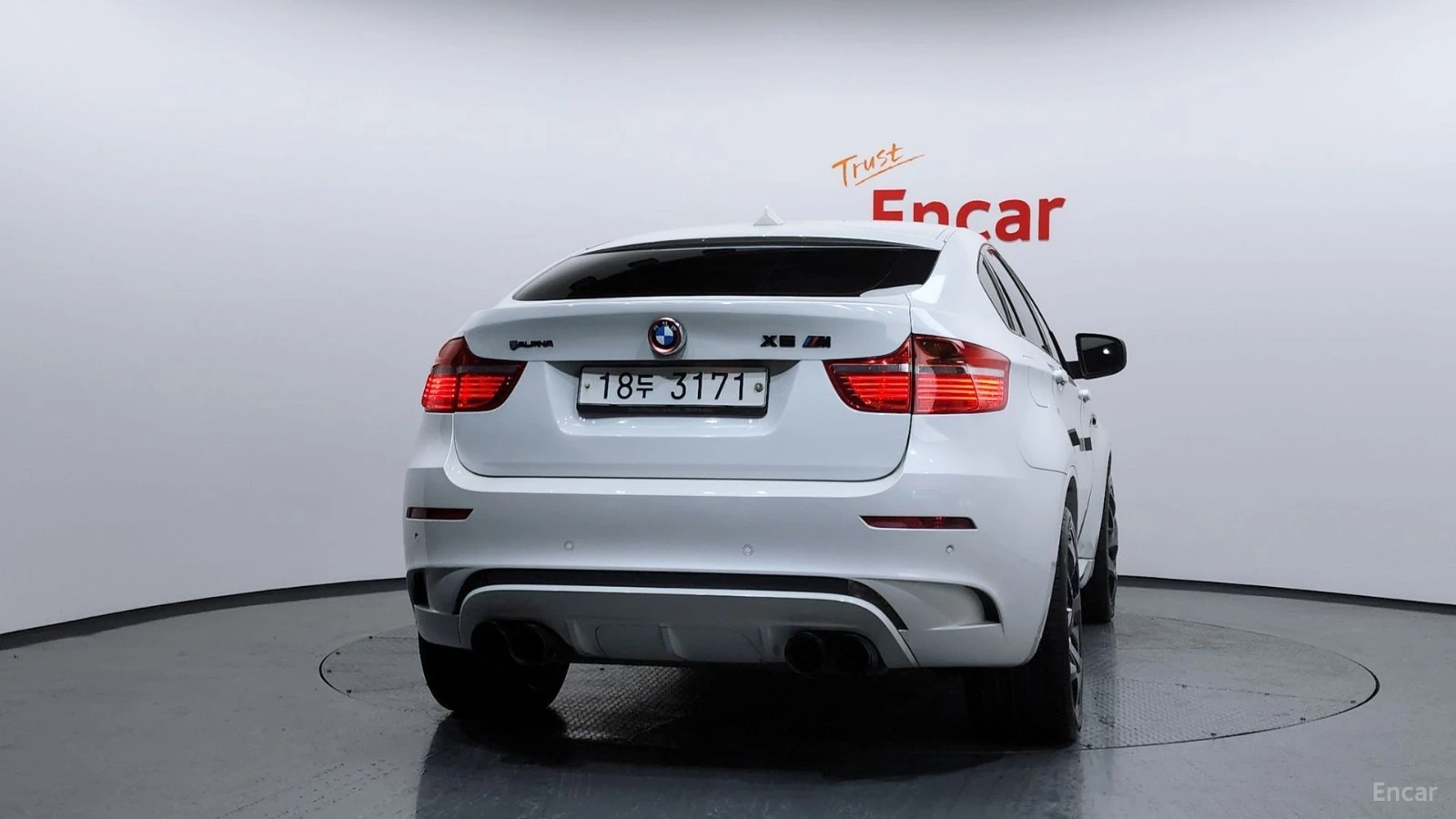 BMW X6 M* КОЖА* ПОДГРЕВ* ОБДУХВАНЕ* HEADUP* LANE ASS, снимка 4 - Автомобили и джипове - 55425394