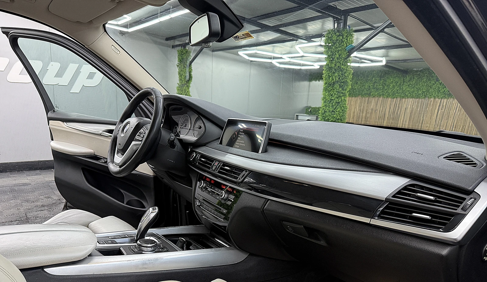 BMW X5 Xdrive/Individual/KeulessGo/СОБСТВЕН ЛИЗИНГ, снимка 11 - Автомобили и джипове - 55739377