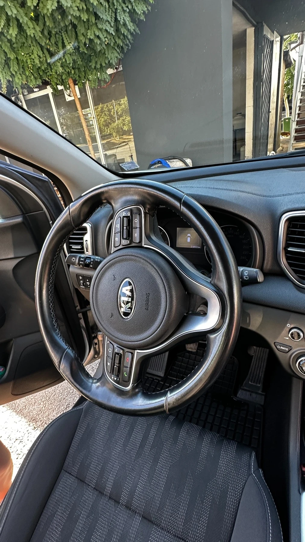Kia Sportage, снимка 13 - Автомобили и джипове - 55962605