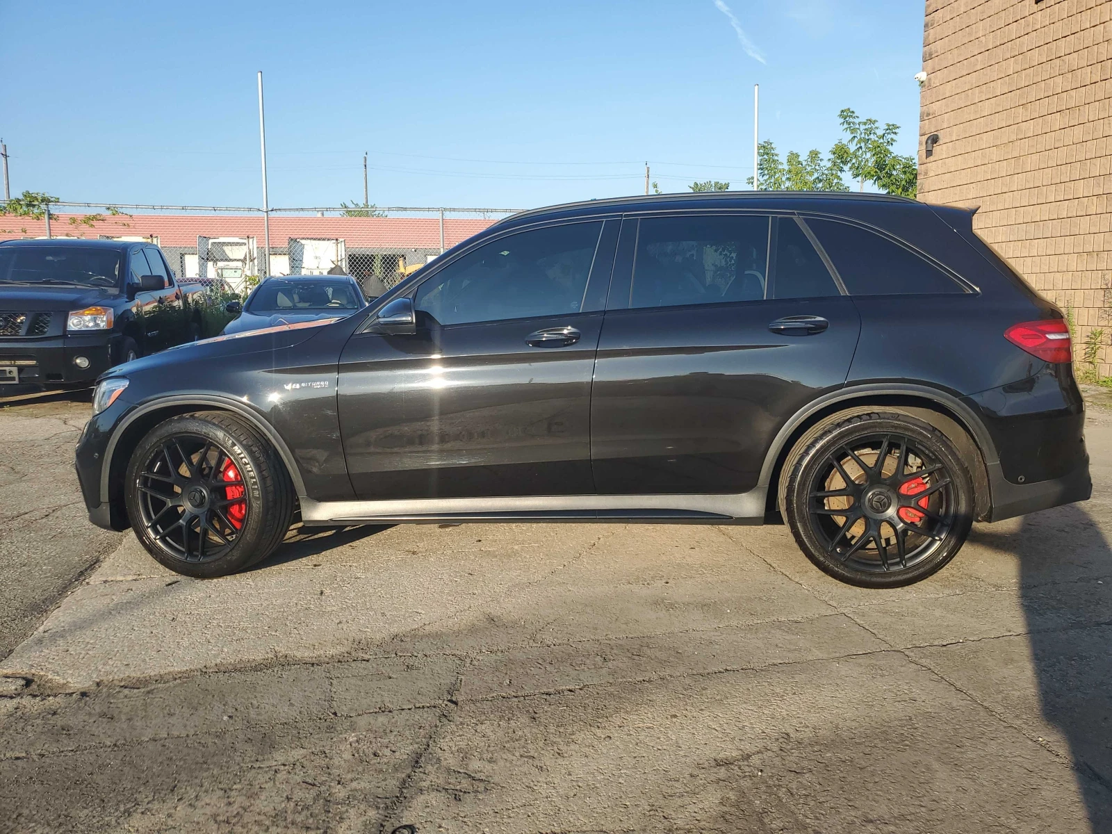 Mercedes-Benz GLC 63 AMG * АВТОКРЕДИТ БЕЗ ПЪРВОНАЧАЛНА ВНОСКА* , снимка 2 - Автомобили и джипове - 56057271