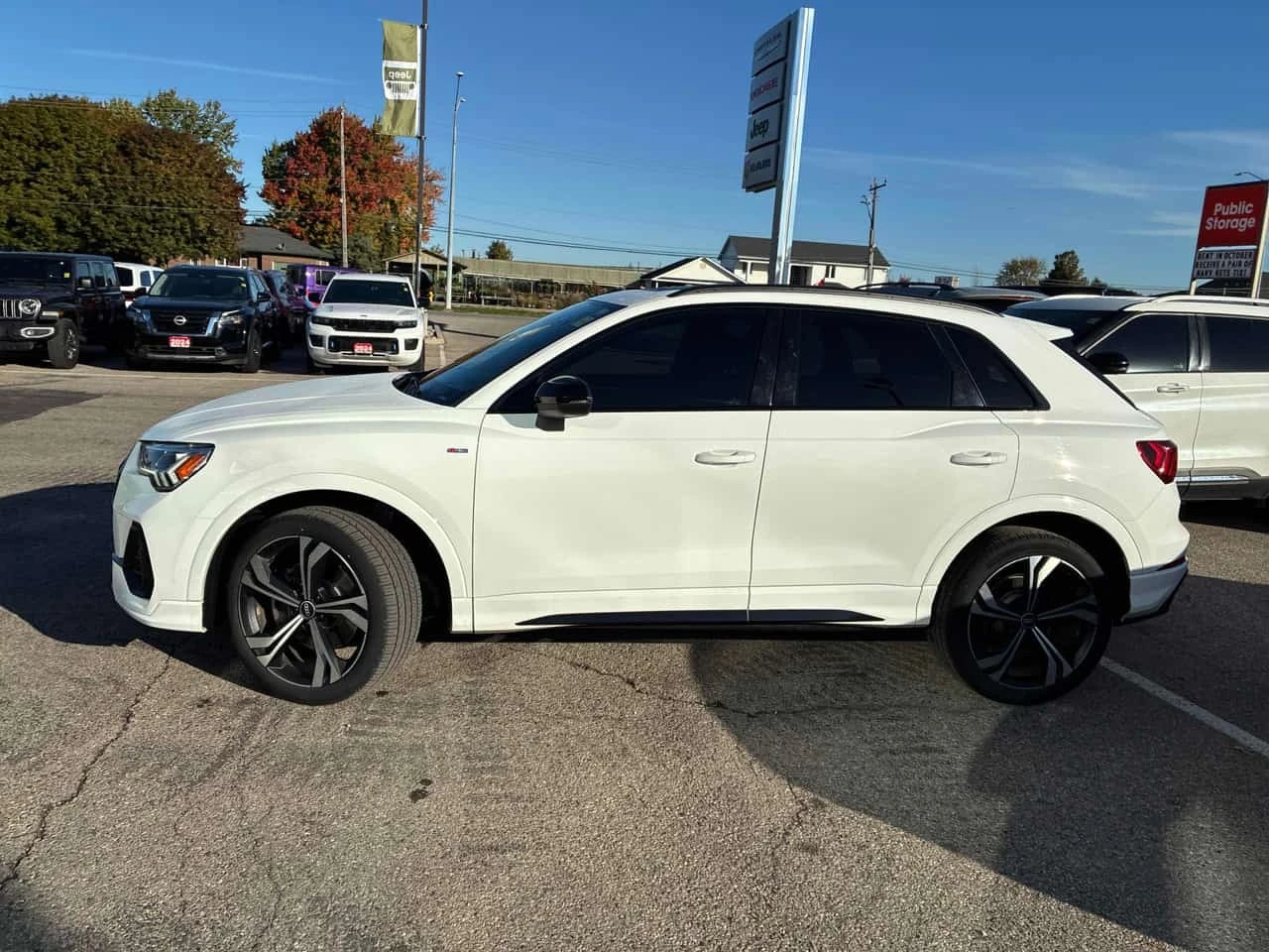 Audi Q3 Technik | CARFAX | БЕЗ ИНЦИДЕНТИ , снимка 2 - Автомобили и джипове - 56589710