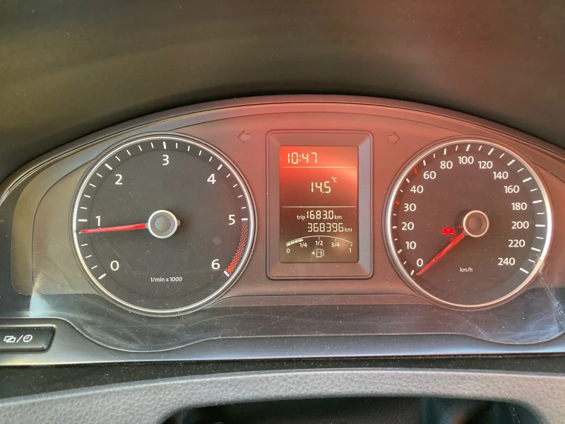 VW Caravelle 2.0 140ks Evro5B 9 mesta TOP, снимка 17 - Бусове и автобуси - 52734222