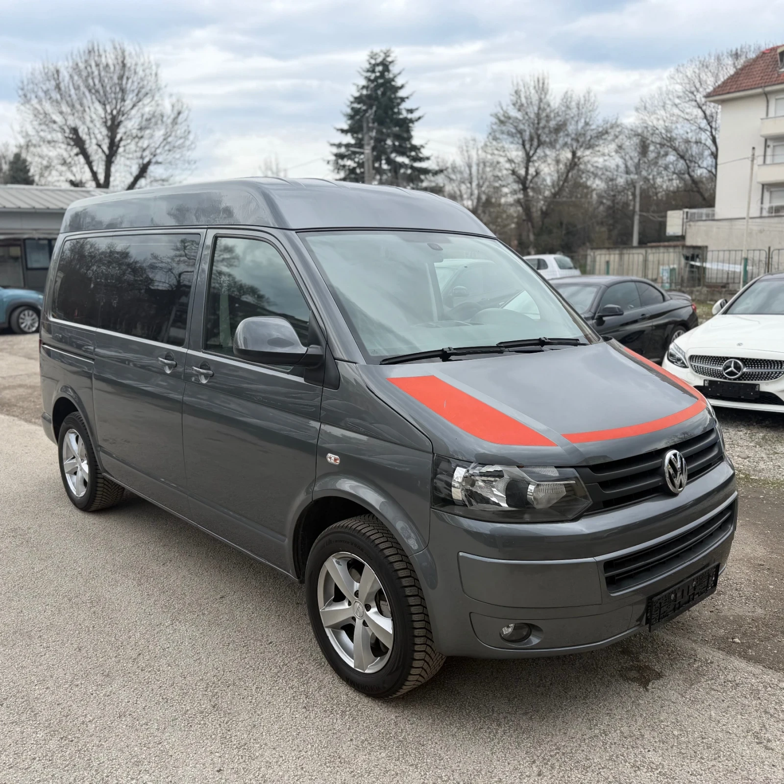 VW T5  4х4 ШВЕЙЦАРИЯ 8+ 1 | Auto.bg — изображение 1