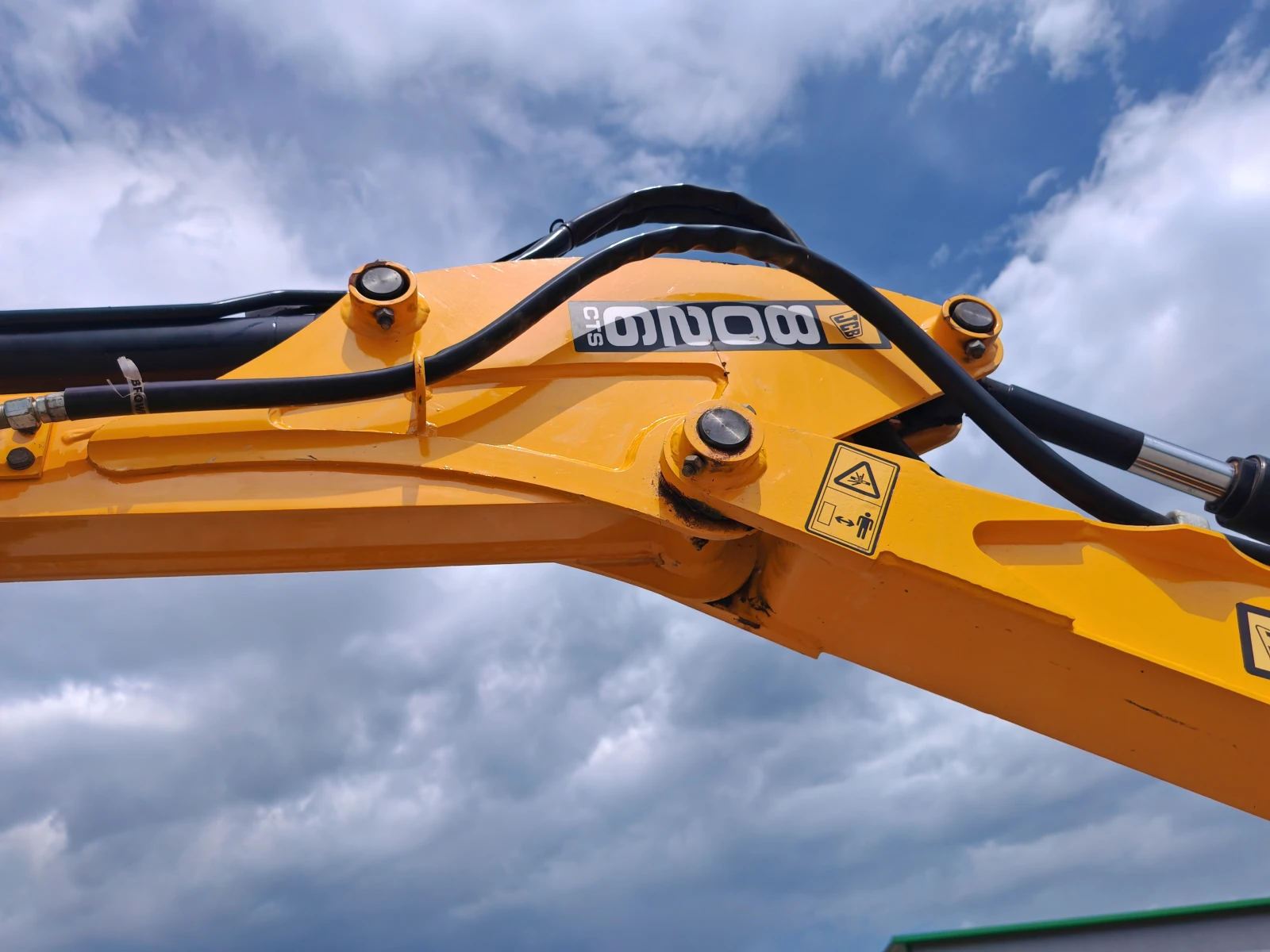 ����� JCB 8026 CTS ������ � ������������ ������ 20% | Mobile.bg � ����������� 7