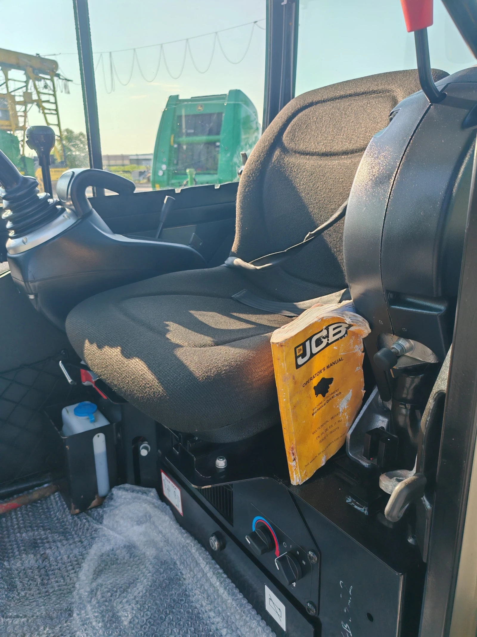 Багер JCB 8026 CTS лизинг с първоначална вноска 20%, снимка 17 - Индустриална техника - 54189661