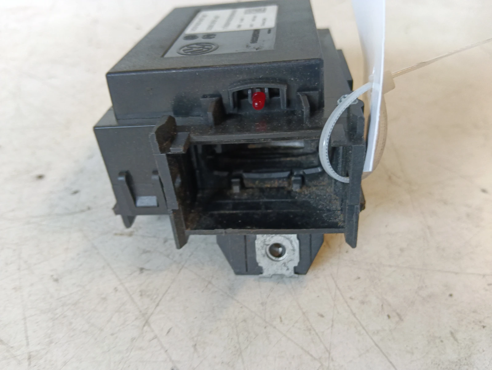 гълтач ключ 3C0905843AE VW Passat