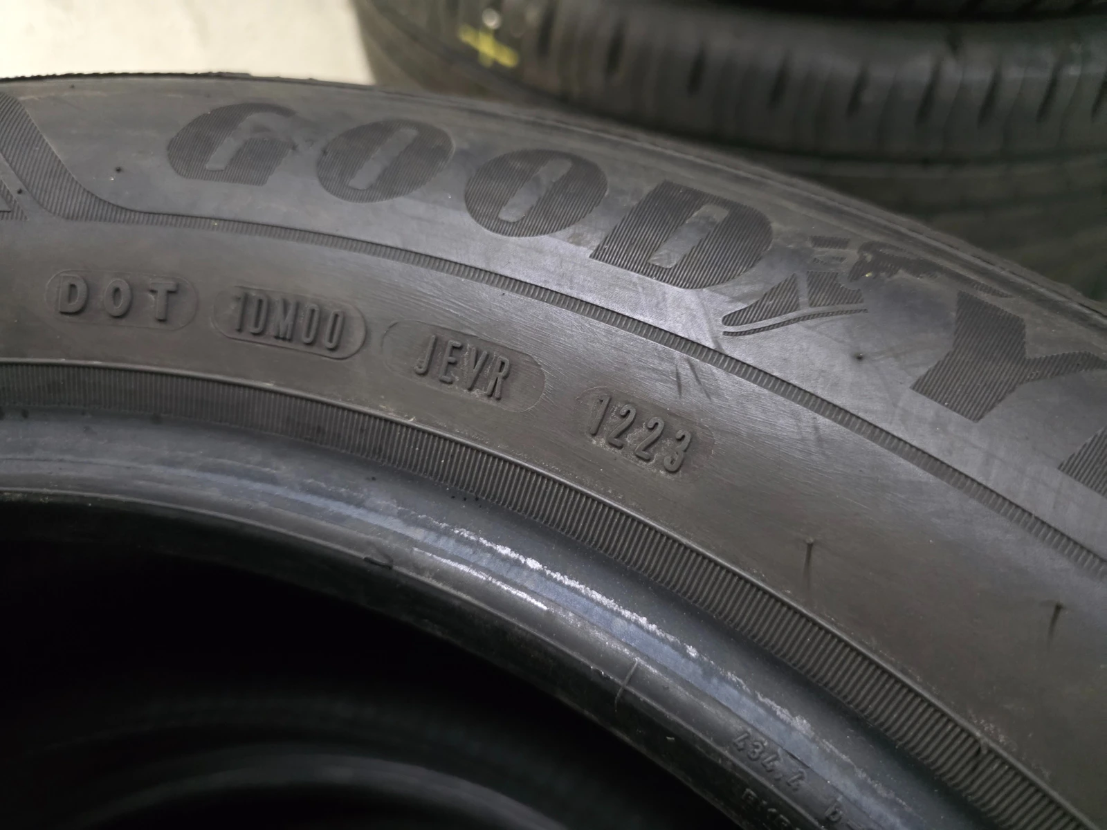 Гуми Летни 225/55R17, снимка 13 - Гуми и джанти - 53981499