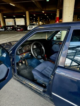 Mercedes-Benz 124 2.2 150к., снимка 13