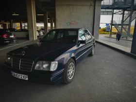 Mercedes-Benz 124 2.2 150к., снимка 10