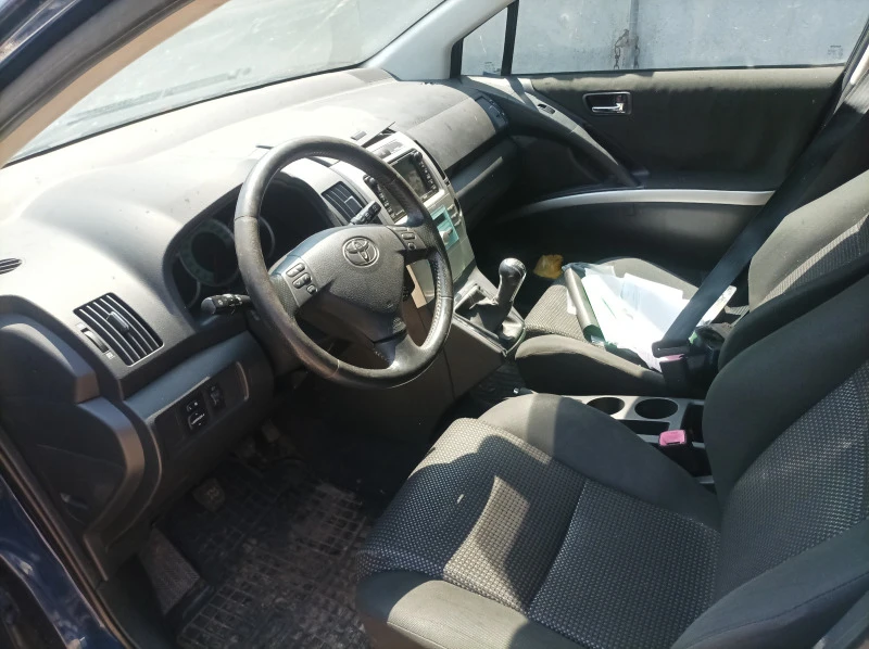 Toyota Corolla verso 2.2 D4D. 177 кс. D-CAT. , снимка 8 - Автомобили и джипове - 42110164