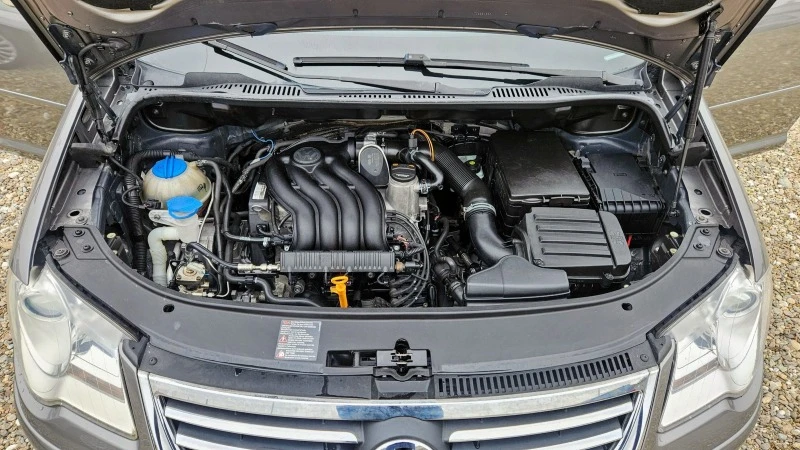 VW Touran 2.0i-109ks-bifuel, снимка 15 - Автомобили и джипове - 47872195