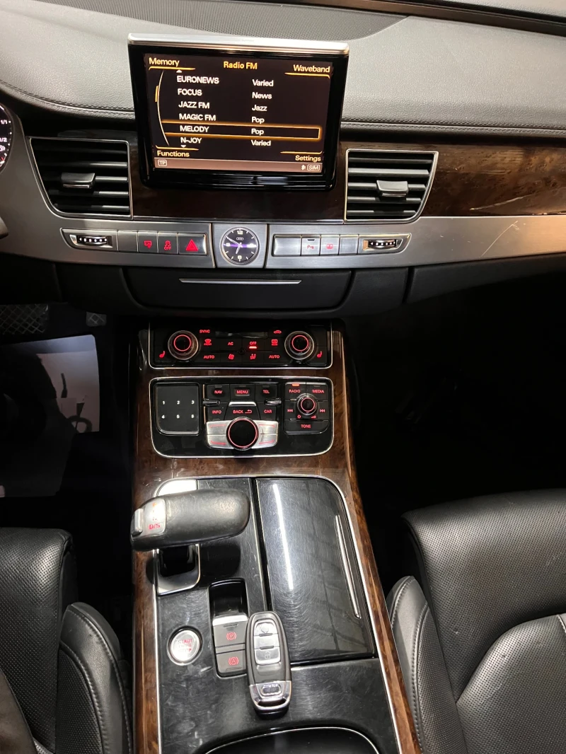 Audi A8, снимка 8 - Автомобили и джипове - 49201043