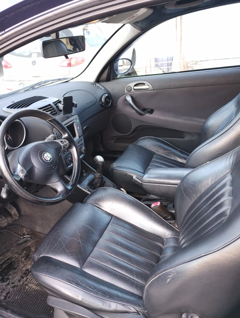 Alfa Romeo 147 1.6 t.s, снимка 8 - Автомобили и джипове - 48786762