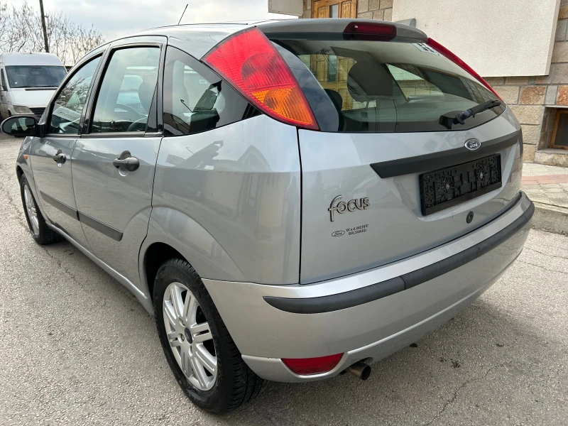 Ford Focus 1.6i АВТОМАТ УНИКАТ, снимка 6 - Автомобили и джипове - 49139169