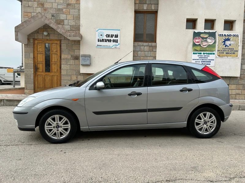 Ford Focus 1.6i АВТОМАТ УНИКАТ, снимка 7 - Автомобили и джипове - 49139169