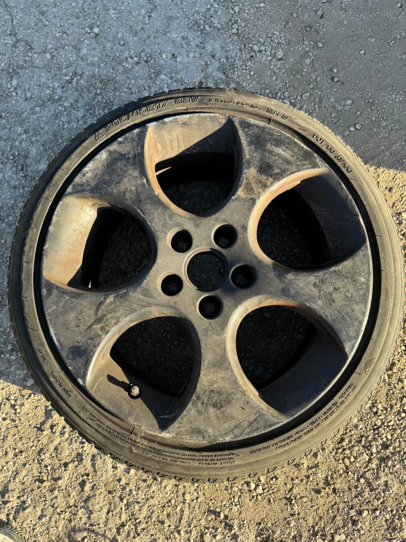 VW Golf, снимка 12 - Автомобили и джипове - 51824593