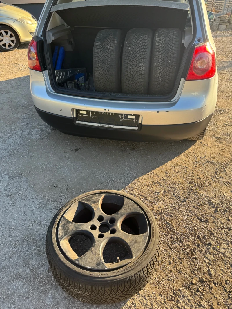 VW Golf, снимка 13 - Автомобили и джипове - 51824593