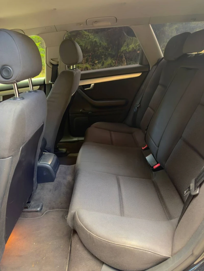 Audi A4 1.8T 6 скорости, снимка 12 - Автомобили и джипове - 51946343
