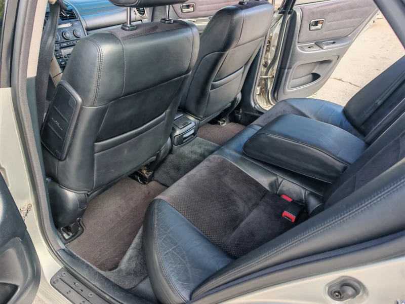 Lexus IS 200, снимка 9 - Автомобили и джипове - 52486240