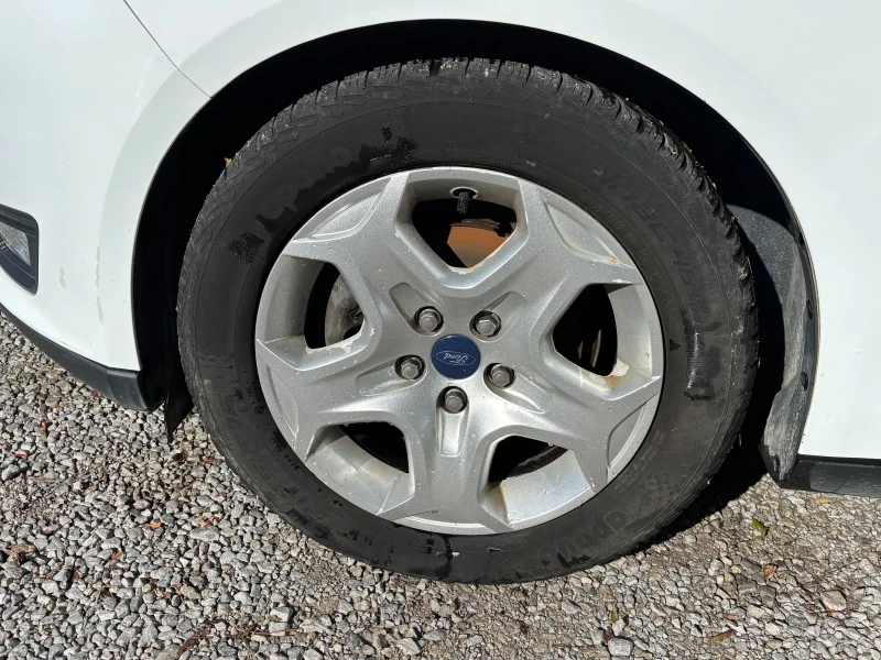 Ford Focus 1.5 TDCI , снимка 14 - Автомобили и джипове - 52105529