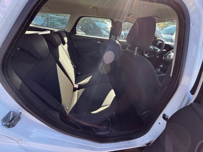Ford Focus 1.5 TDCI , снимка 7 - Автомобили и джипове - 52105529