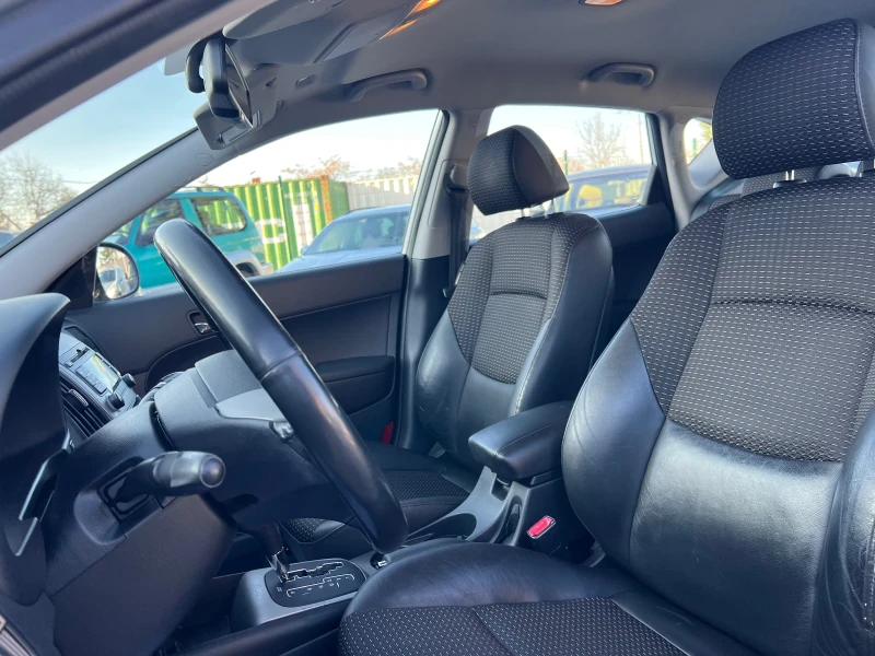 Hyundai I30 2.0* АВТОМАТИК* ШВЕЙЦАРИЯ* , снимка 15 - Автомобили и джипове - 52710041