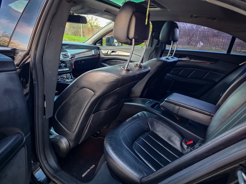 Mercedes-Benz CLS 350 CDI= AMG PACKET= FACELIFT= LOGIC7= DISTRONIC= LANE, снимка 11 - Автомобили и джипове - 52741509