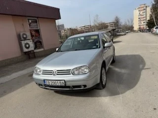 VW Golf Газ -бензин, снимка 2 - Автомобили и джипове - 49534498