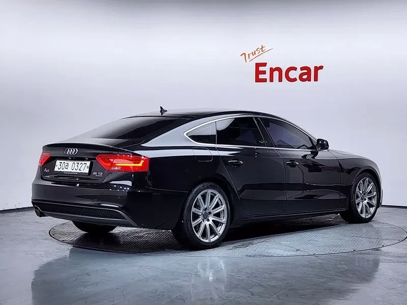 Audi A5 2.0 ТDI Quattro Dynamic Sportsback 8Ta - изображение 2