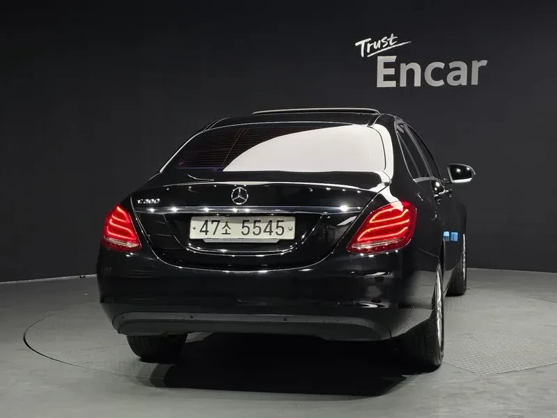 Mercedes-Benz C 200  - изображение 4