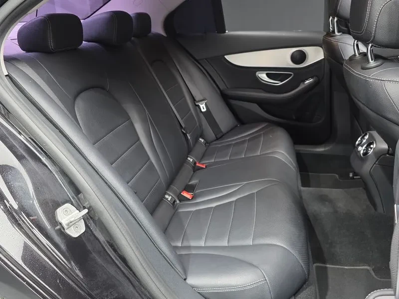 Mercedes-Benz C 200, снимка 12 - Автомобили и джипове - 53438713