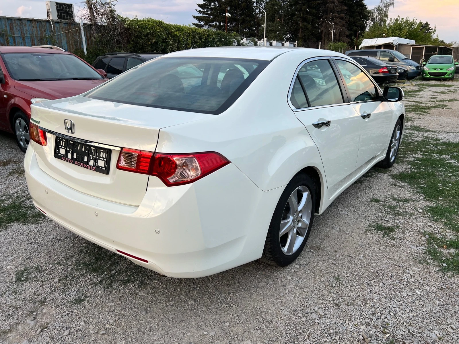 Honda Accord 2.2 D Schweiz - изображение 4