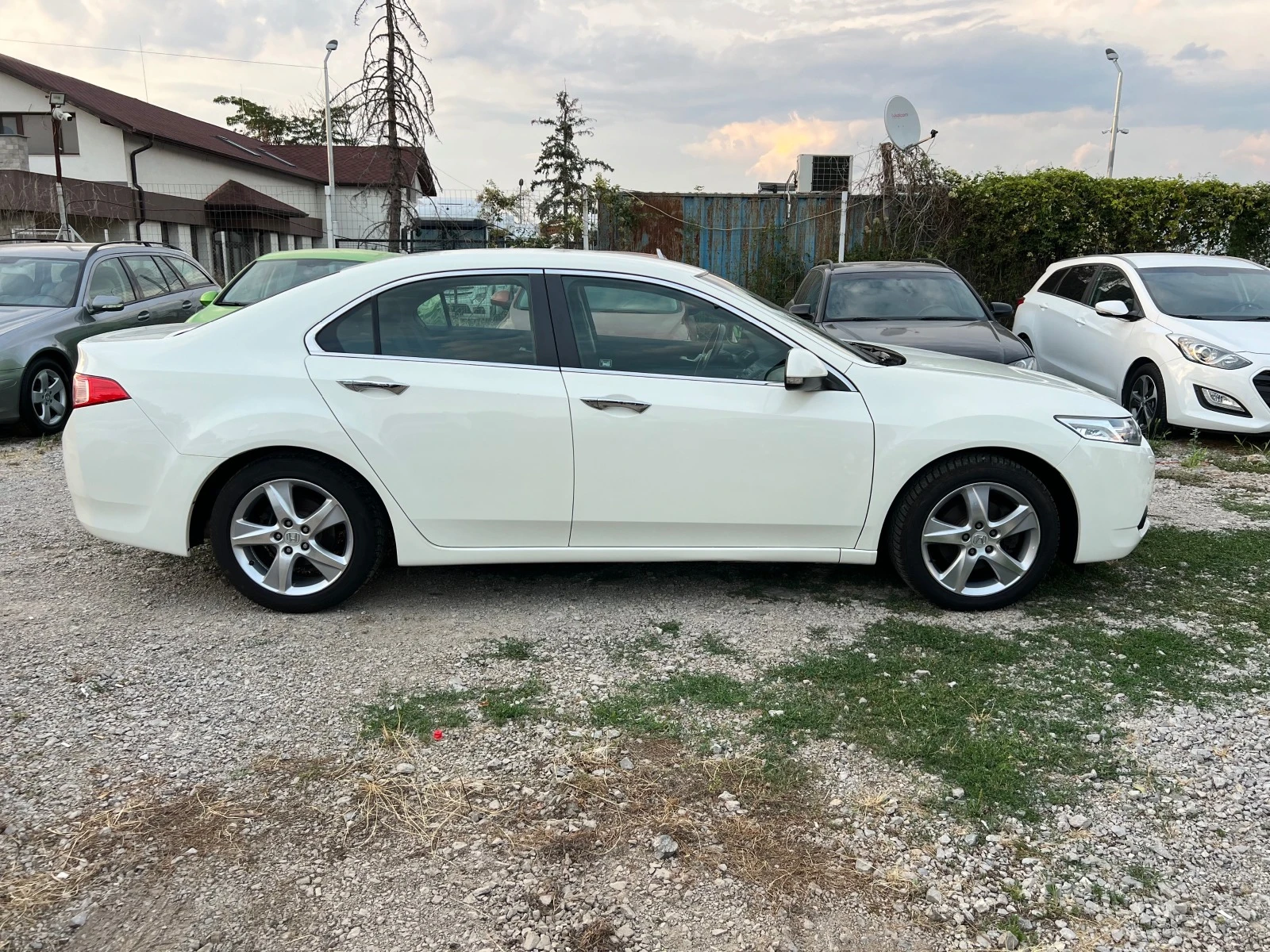 Honda Accord 2.2 D Schweiz - изображение 5