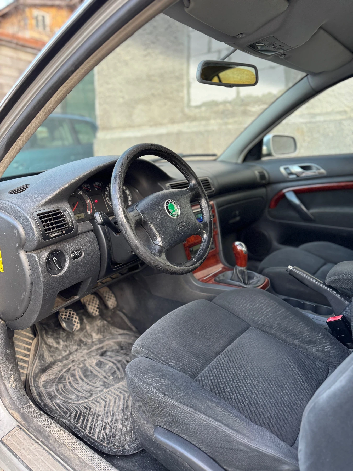Skoda Superb  - изображение 8