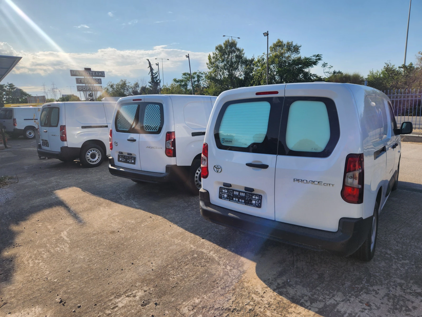 Toyota Proace City НОВО 0km L2 3METCA DIESEL PETROL - изображение 6