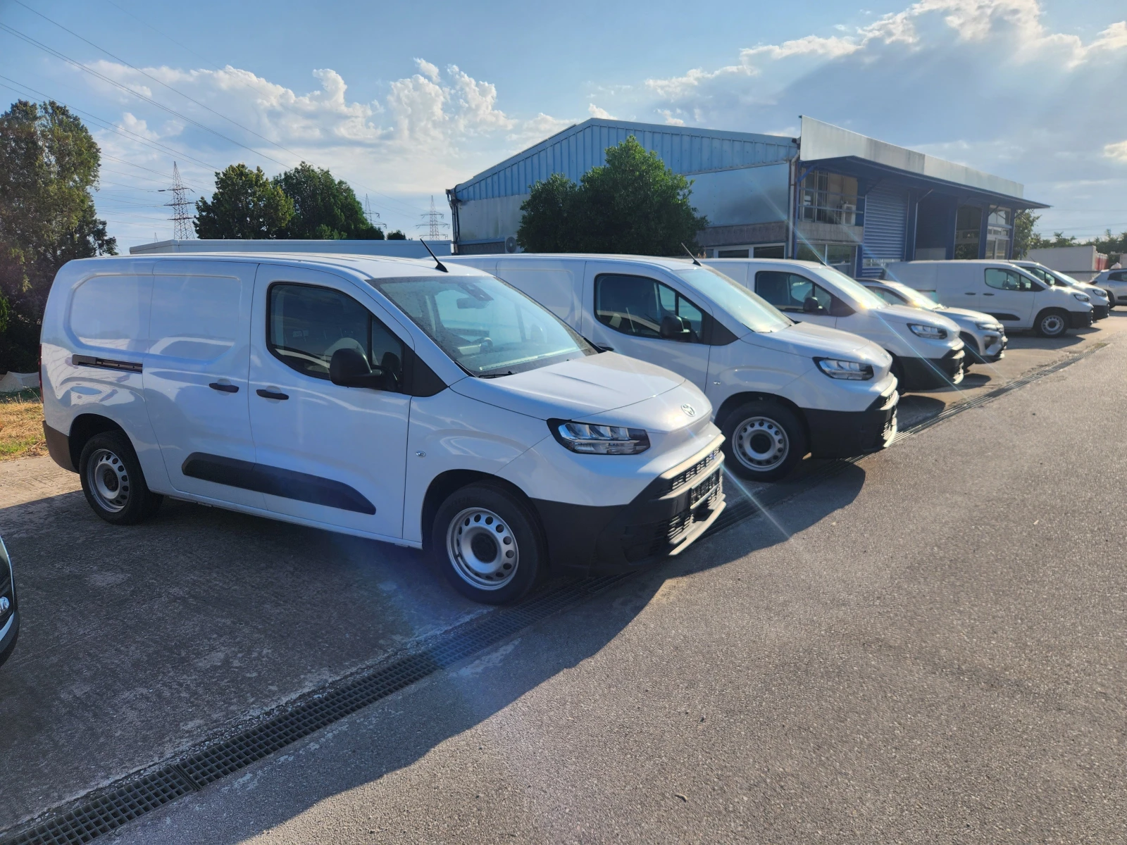 Toyota Proace City НОВО 0km L2 3METCA DIESEL PETROL - изображение 5