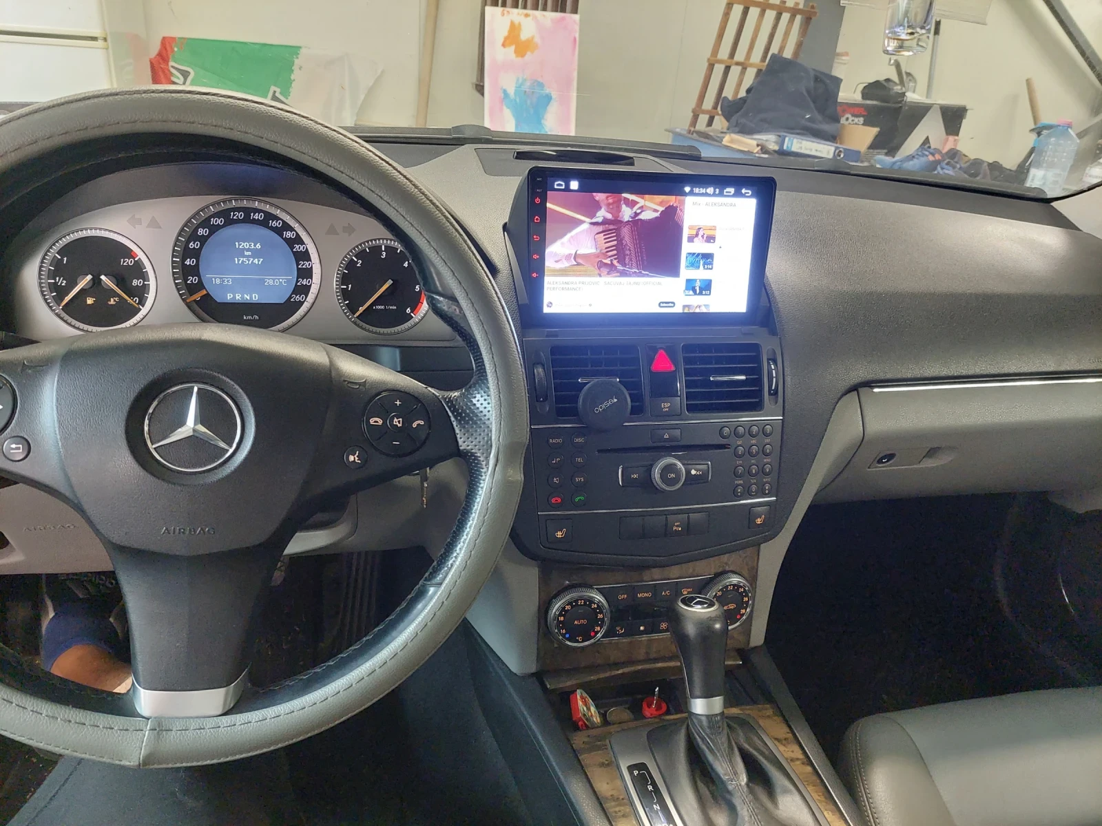 Mercedes-Benz C 320  - изображение 4