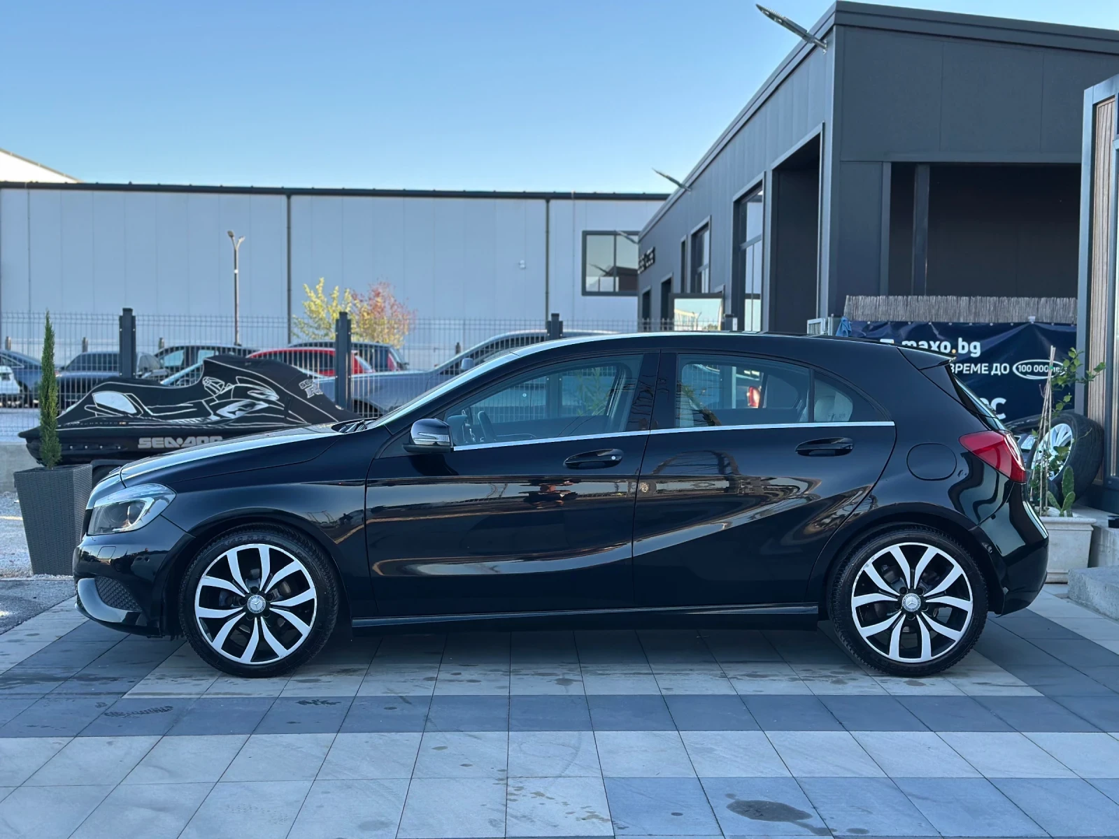 Mercedes-Benz A 180 * Sport* 7G* Led*  - изображение 6