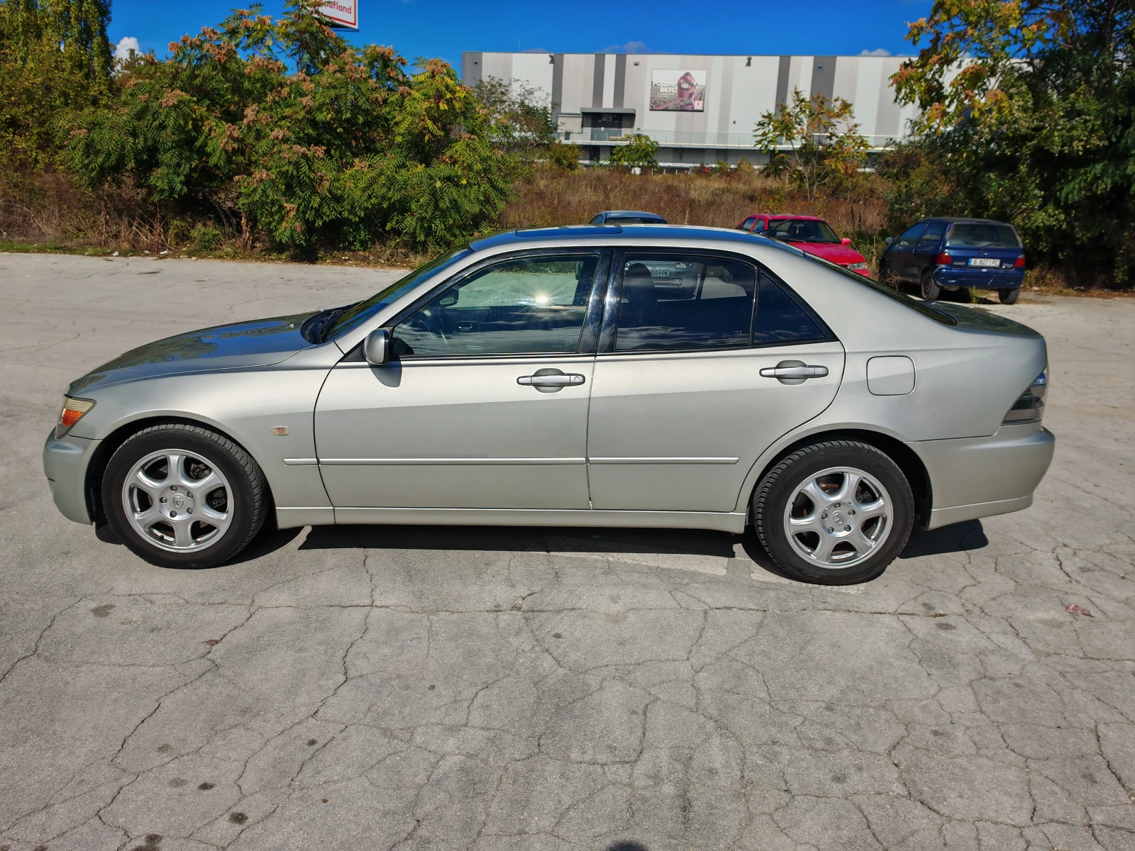 Lexus IS 200  - изображение 4