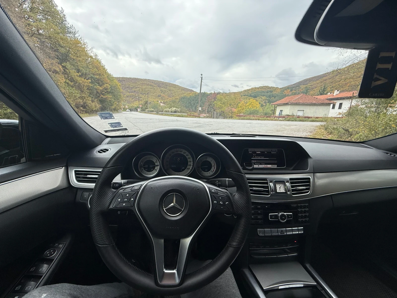 Mercedes-Benz E 220 | Mobile.bg   3