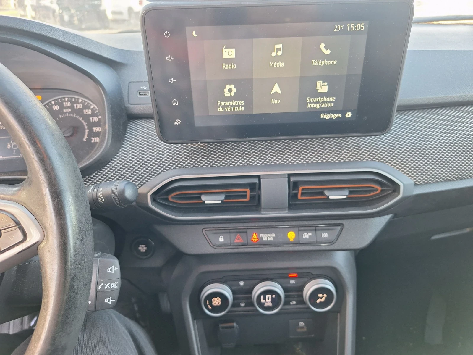 Dacia Sandero 1.0 eco-gpl - изображение 10