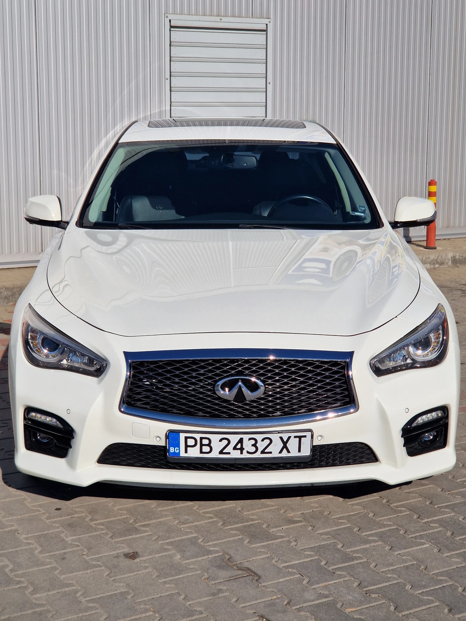 Infiniti Q50 3.7 V6 AWD | 328 к.с. | Bose | 360  камери, снимка 2 - Автомобили и джипове - 53648807