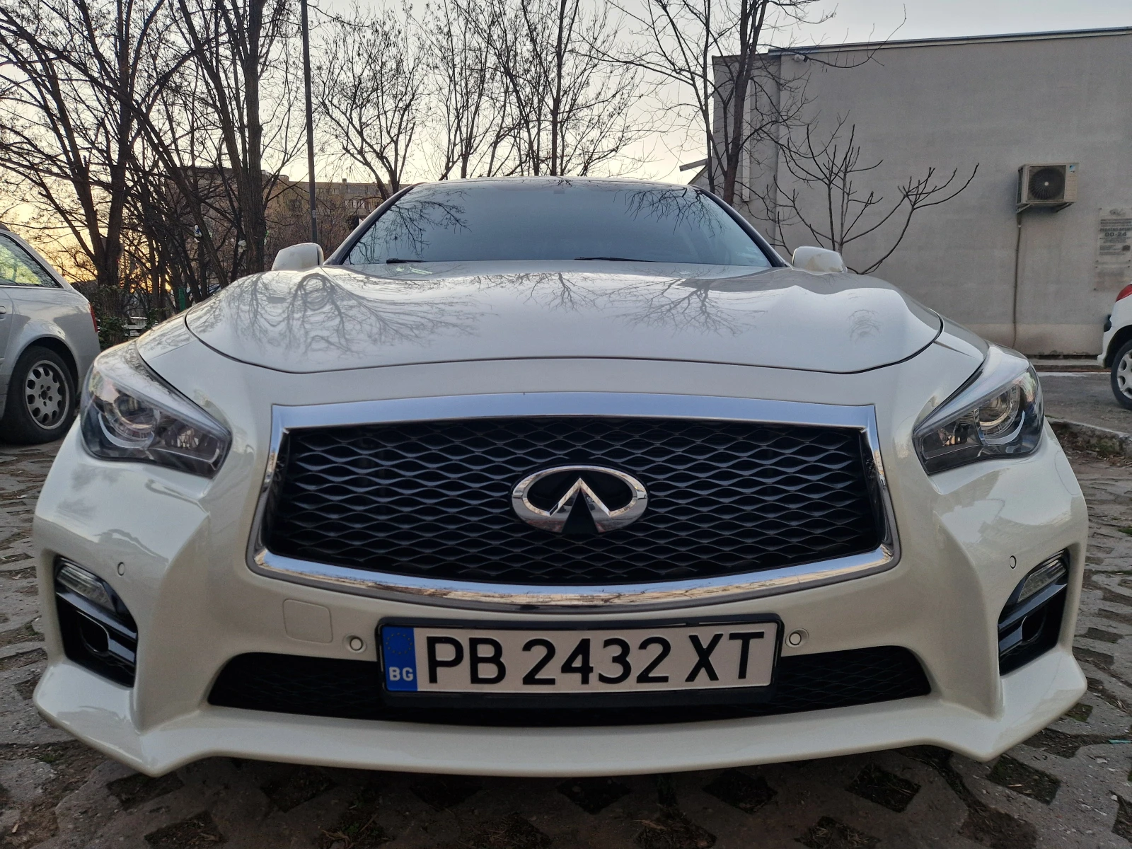 Infiniti Q50 3.7 V6 AWD | 328 к.с. | Bose | 360  камери, снимка 12 - Автомобили и джипове - 53648807