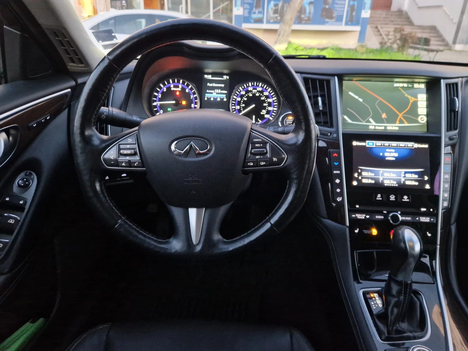 Infiniti Q50 3.7 V6 AWD | 328 к.с. | Bose | 360  камери, снимка 15 - Автомобили и джипове - 53648807