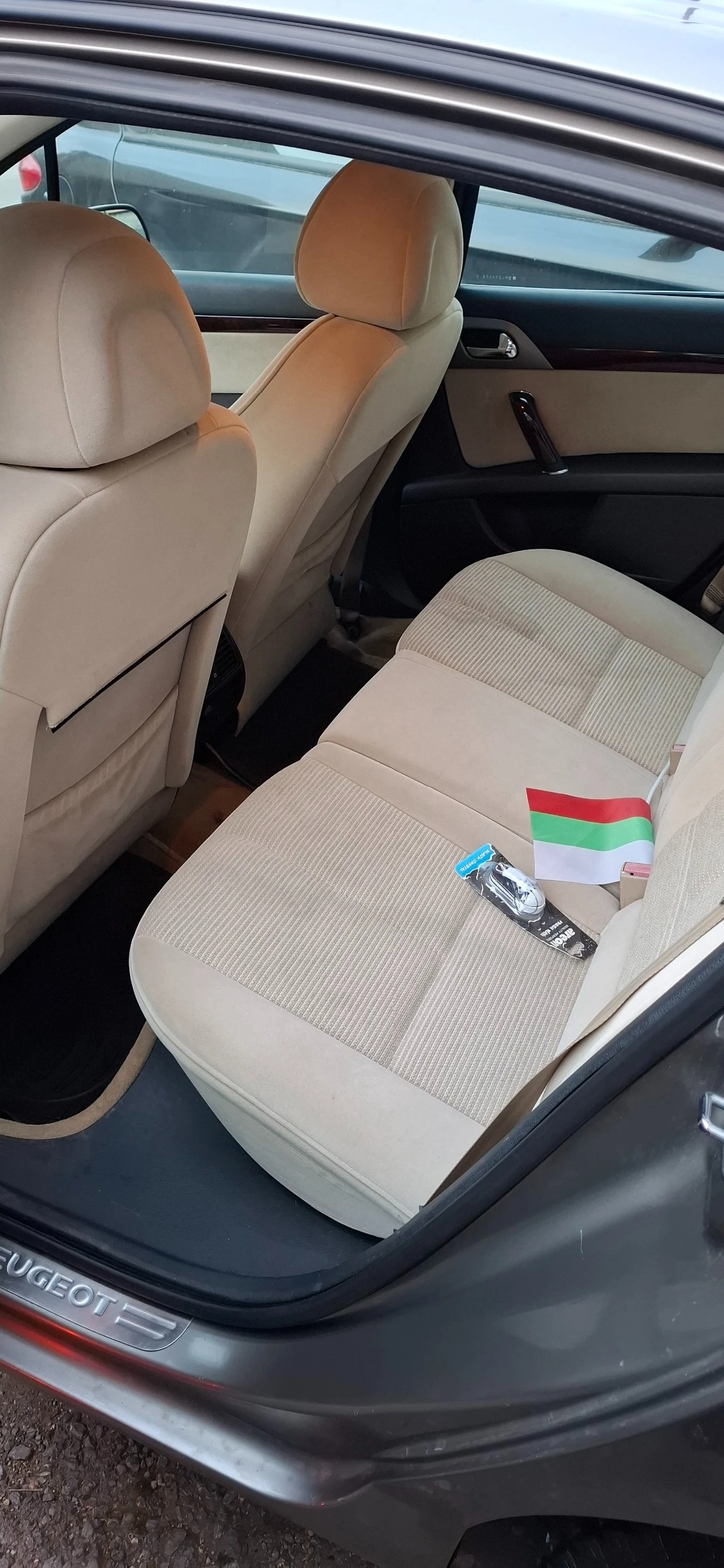 Peugeot 407, снимка 10 - Автомобили и джипове - 54009616