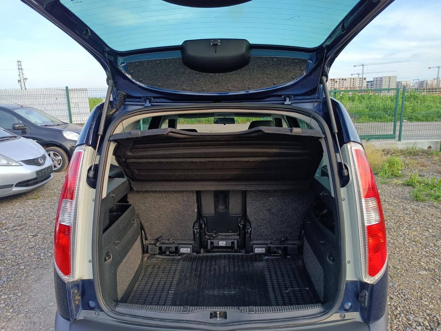 Skoda Roomster 1, 6i SCOUT, снимка 10 - Автомобили и джипове - 54483032