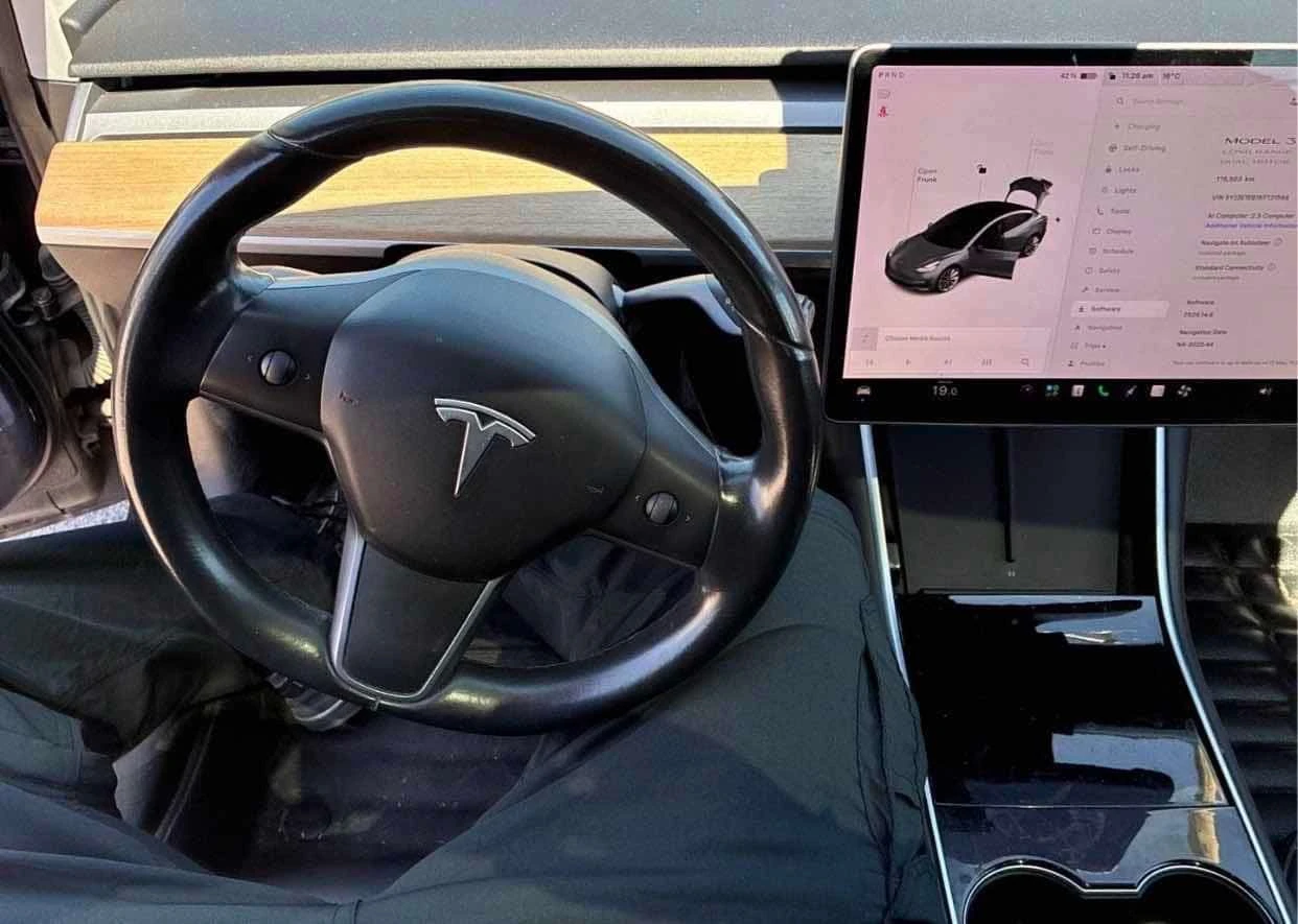 Tesla Model 3 AWD/CARFAX/ФИНАНСИРАНЕ, снимка 6 - Автомобили и джипове - 54884162