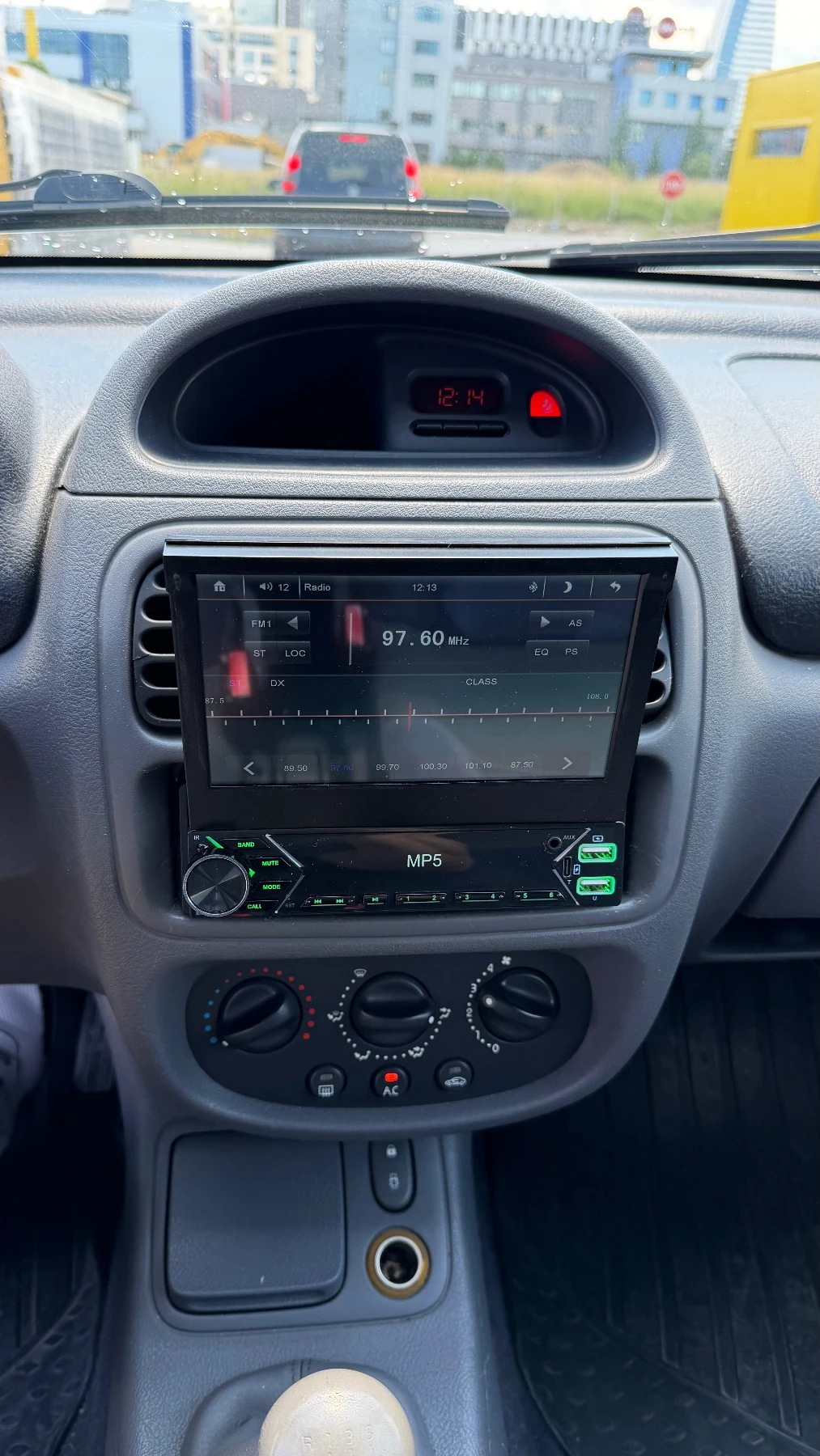 Renault Clio, снимка 10 - Автомобили и джипове - 54892238